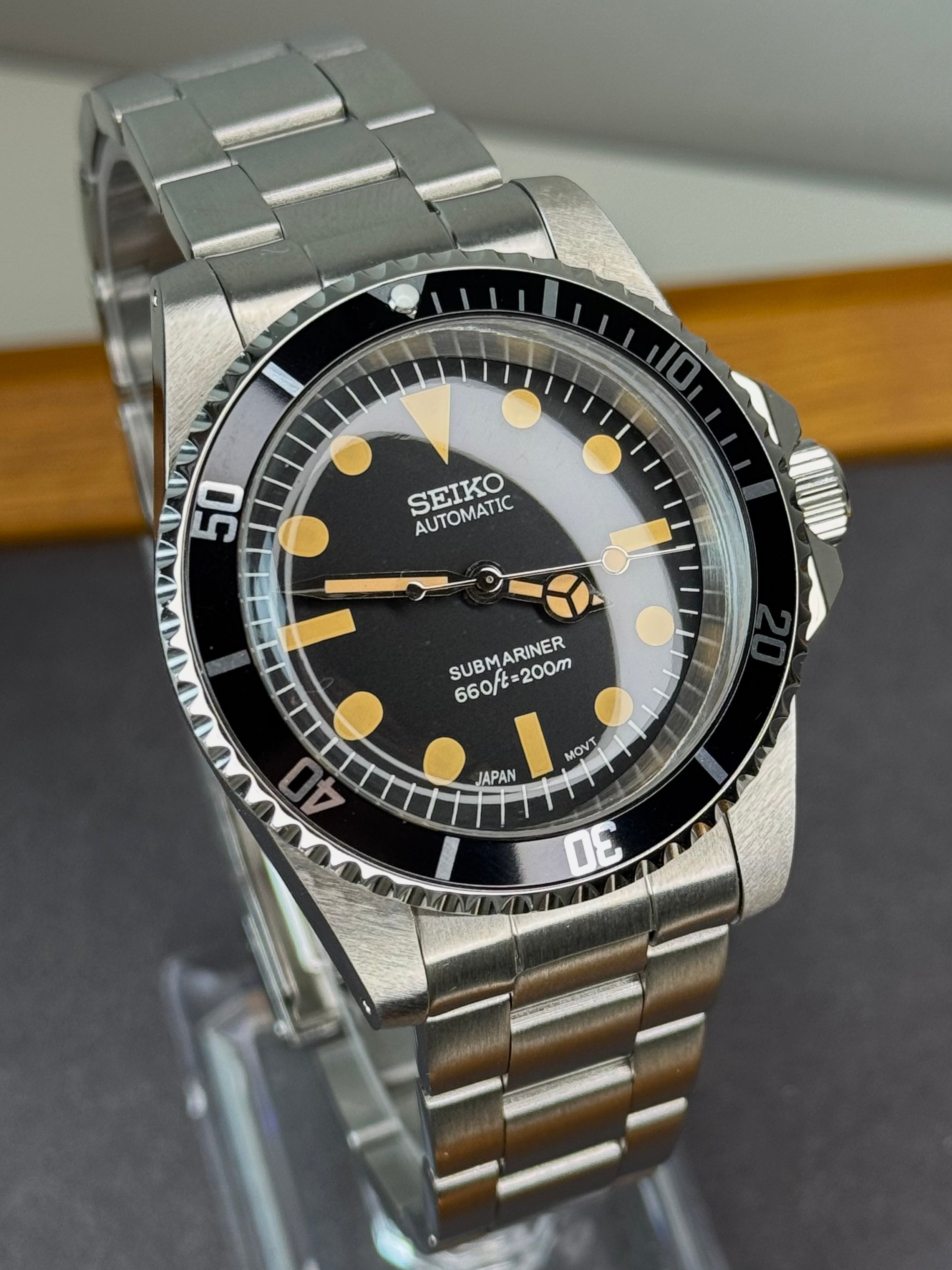 Seiko Mod Black Vintage Sub Diver | Oyster • 40mm Sapphire• NH35 Automatic