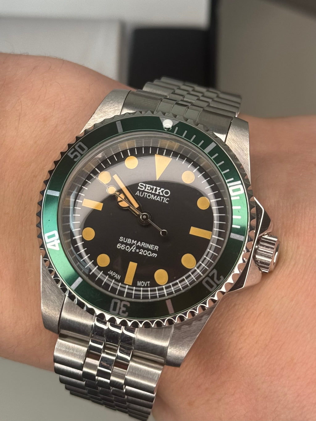 Seiko Mod Green Vintage Sub Diver | Oyster • 40mm Sapphire• NH35 Automatic