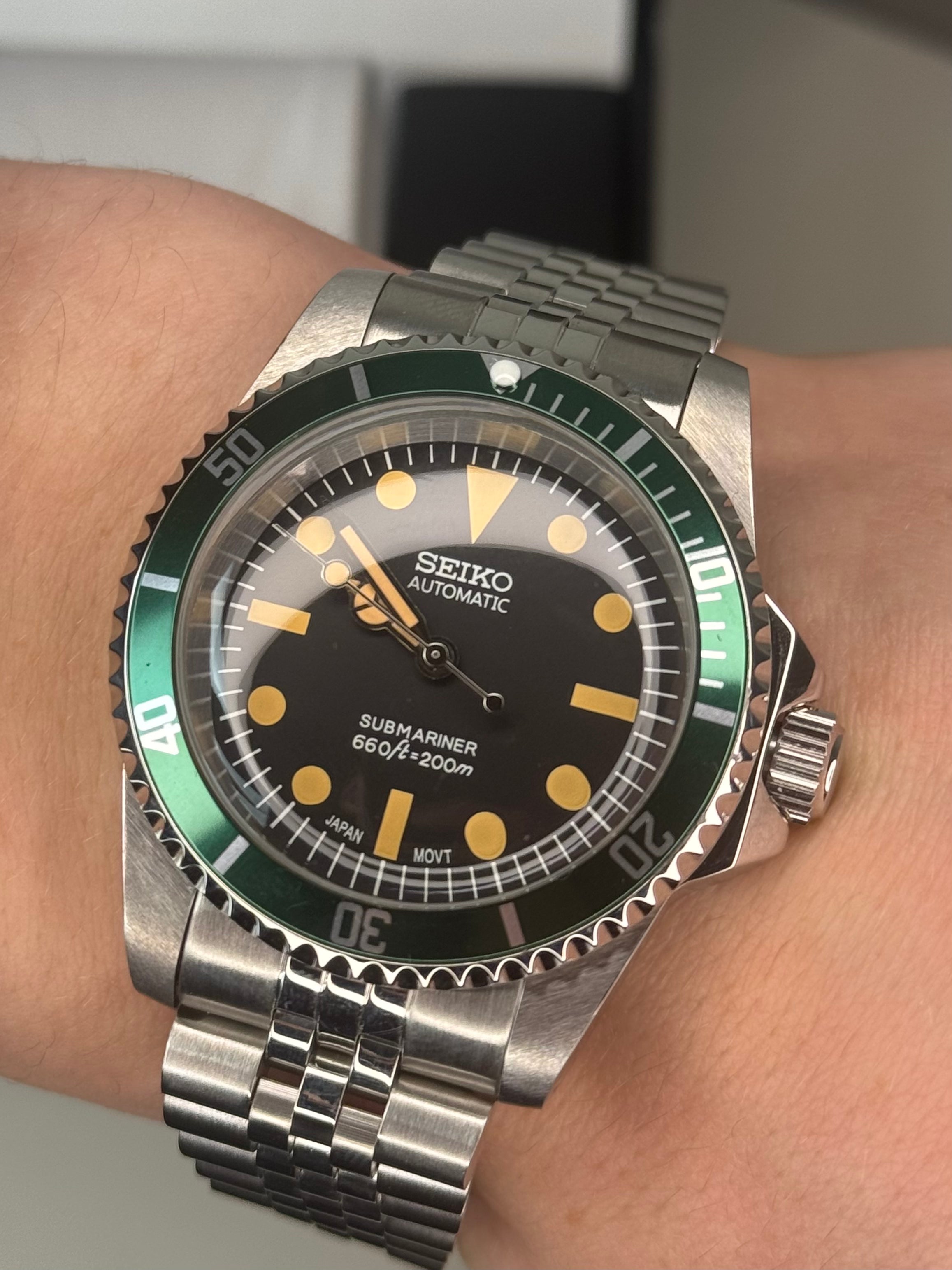 Seiko Mod Green Vintage Sub Diver | Oyster • 40mm Sapphire• NH35 Automatic