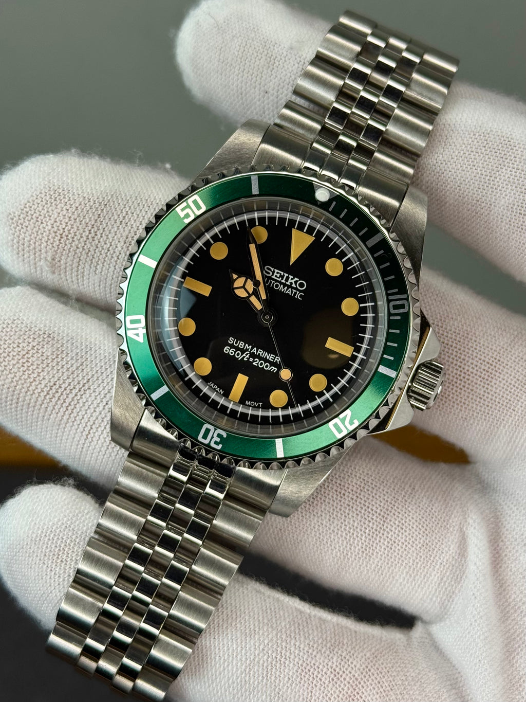 Seiko Mod Green Vintage Sub Diver | Oyster • 40mm Sapphire• NH35 Automatic