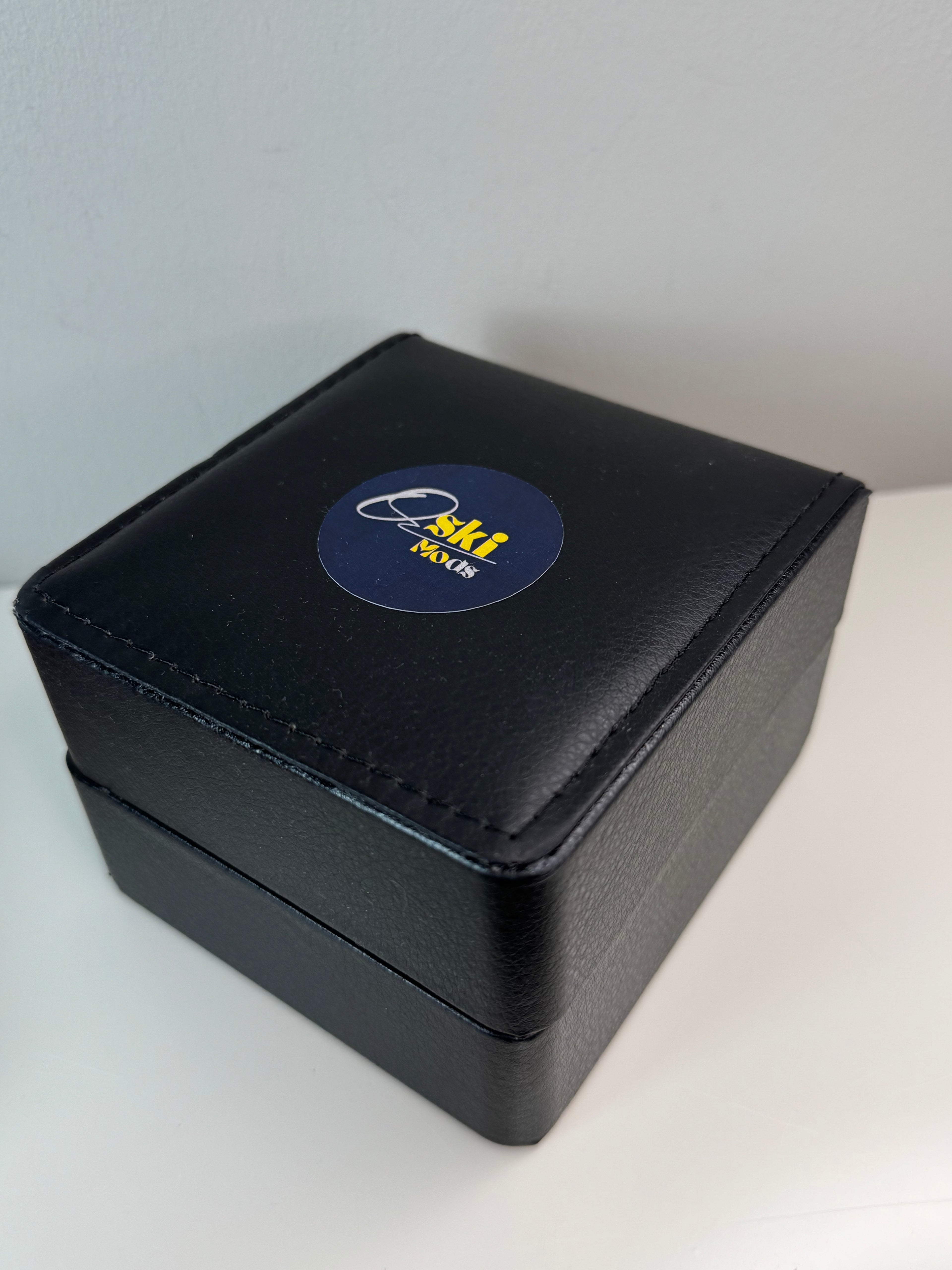 Seiko Mod 'Batman' GMT Diver | Jubilee • 40mm Sapphire• NH35 Automatic